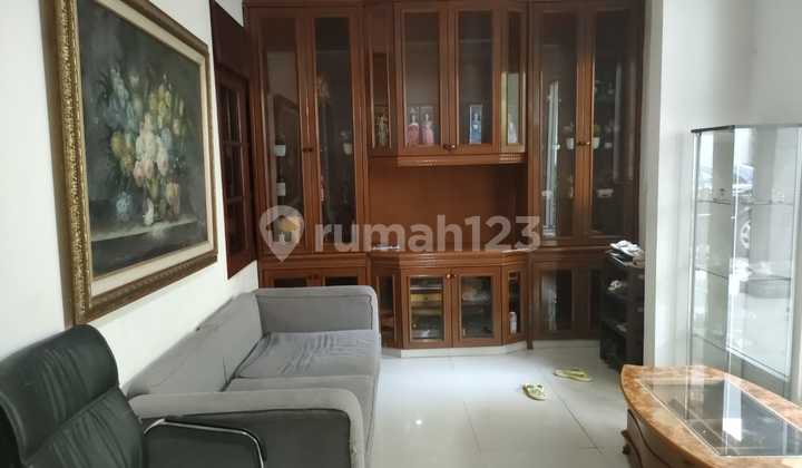 Rumah Bagus Taman Semanan. Dkt Sport Club. Murah 2