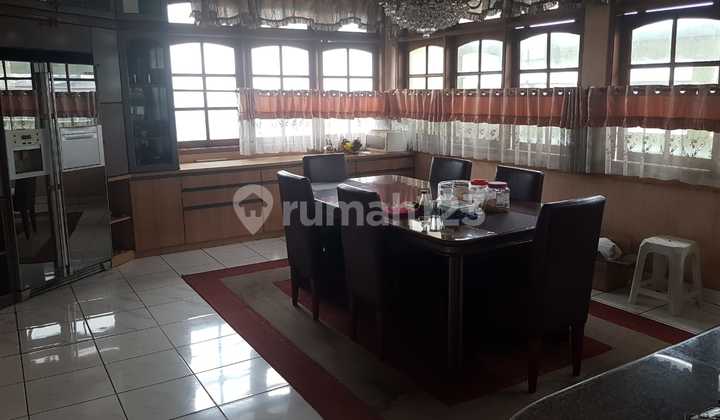 Gedung 3 In 1 Di Grogol @jakarta Barat. Dikelilingi Kampus2