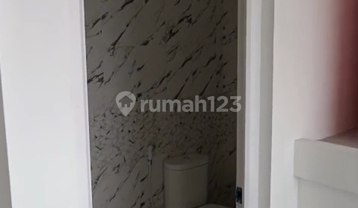 Rumah Bngunan Baru @ Duri Kepa Jakarta Barat. Jual Cepat 2