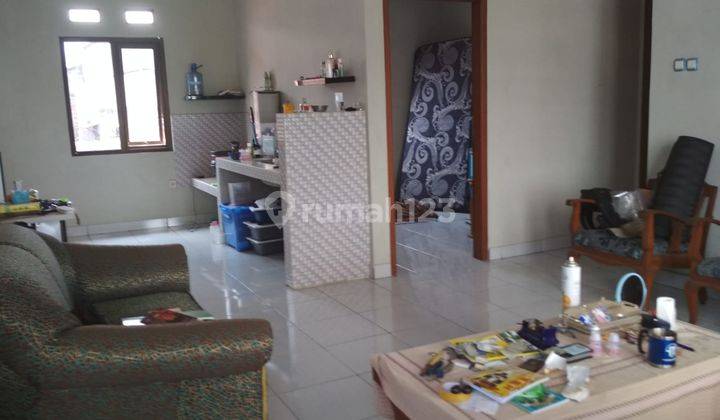 Rumah Kost Aktif Dengan Banyak Kamar 1