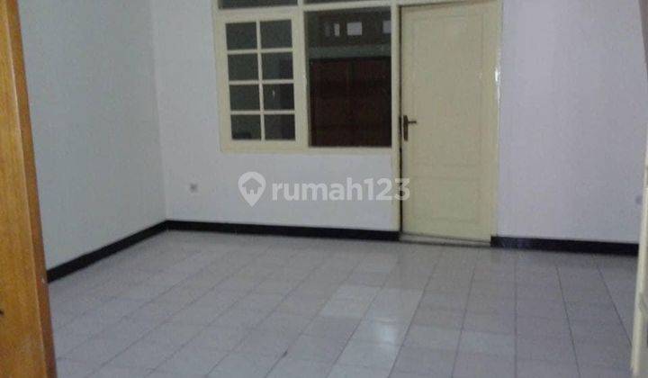 Rumah Satu Lantai Di Jalan Kembar 2