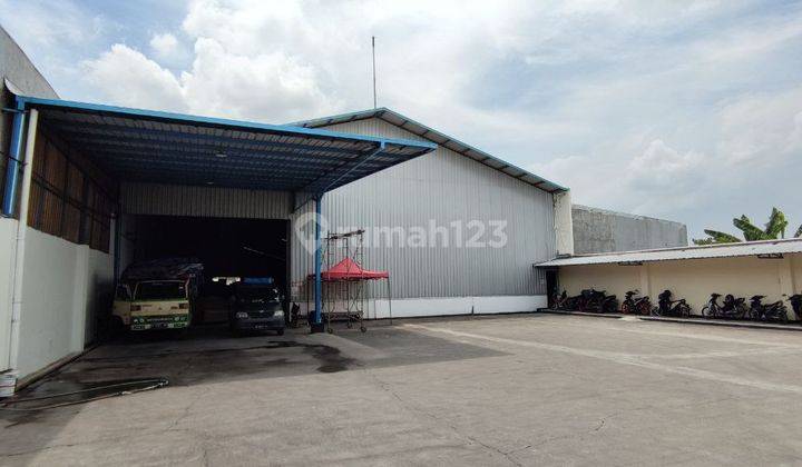 Gudang besar zona industri di sukoharjo 1
