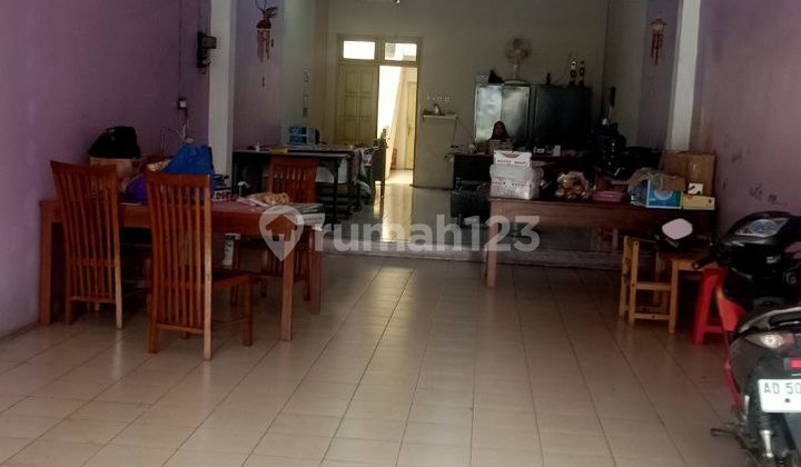 Disewakan Ruko Menarik di Jl. Ir Soekarno SHM 1