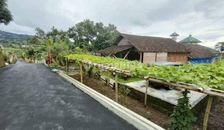 Rumah hitung tanah lokasi bagus kawasan komersil di Kemuning Karanganyar  2