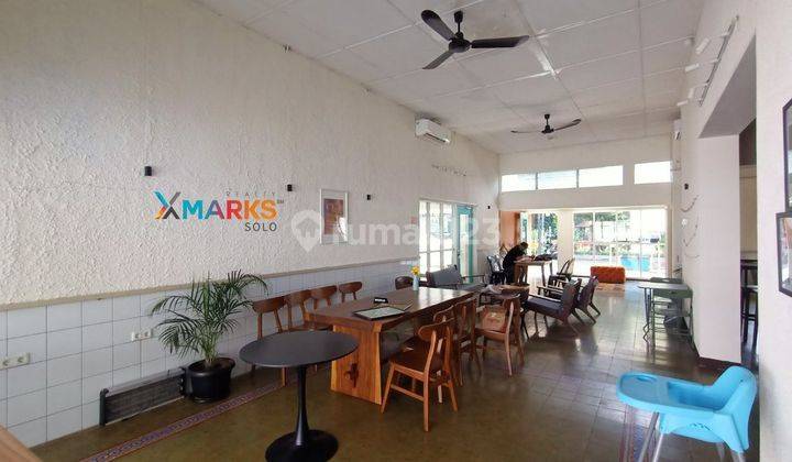 Eks resto bagus lokasi premium di Manahan Solo  1