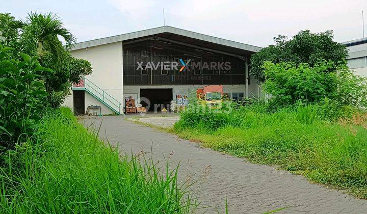 Gudang Zona Industri Dengan Lahan Parkir Luas Di Gawok 2