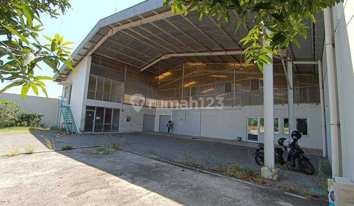 Gudang Zona Industri Space Parkir Luas Di Gatak 2