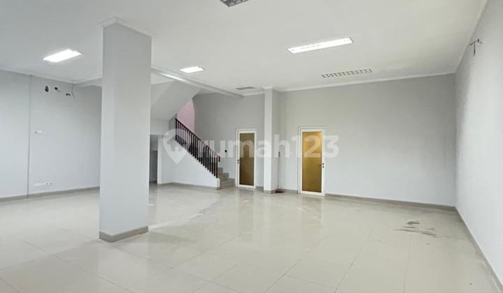 For Rent Ready-to-Use Connected Shophouse - Summarecon (Main Road) 2