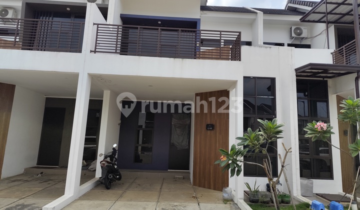 Rumah 2 Lantai Take Over Cluster Kristal Aryana Karawaci 2