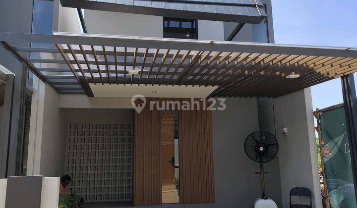 Rumah Bagus 2 Lantai 3 Kamar Tidur Daerah Strategis Bisa Kpr 2