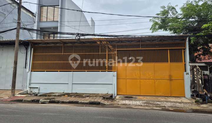 For Rent Large Building 338 m² - Fully Renovated | West Cengkareng For Rent Large Building 338 m² - Fully Renovated | West Cengkareng