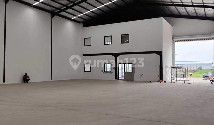 Gudang Besar Baru Kawasan Pergudangan Industri Legok Tangerang