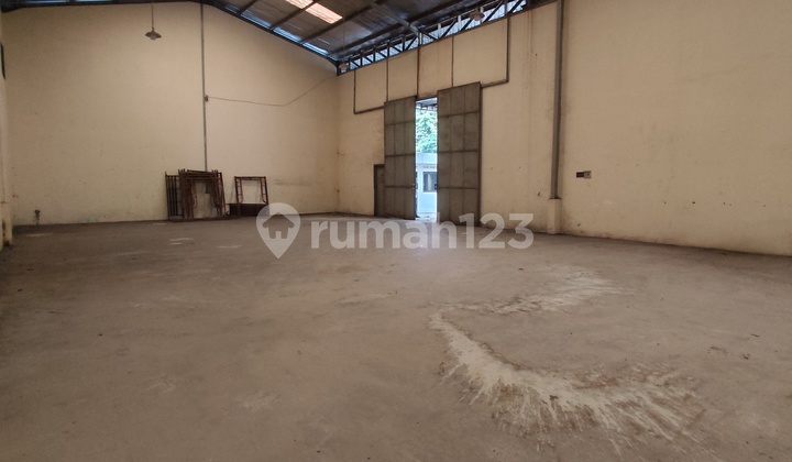 Gudang dengan Mess Karyawan Siap Pakai di Alam Sutera Gudang dengan Mess Karyawan Siap Pakai di Alam Sutera