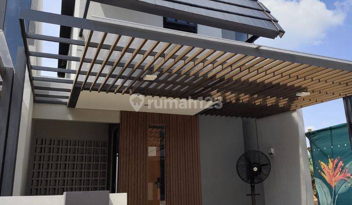 rumah siap huni tahun ini dekat stasiun kereta full bata merah 1
