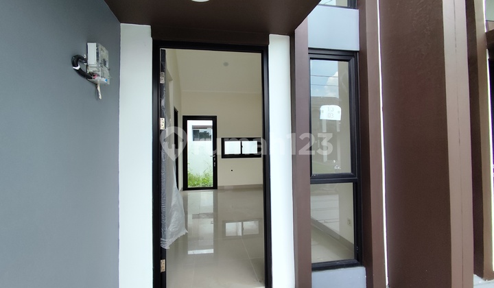 Di Jual Rumah Ready Siap Huni Dekat Stasiun dan Exit Tol 2
