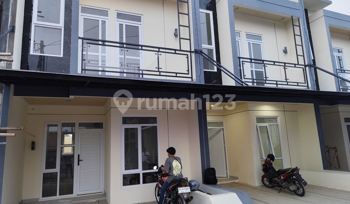 Rumah 2 Lantai Di Pesanggrahan Jakarta Selatan 1