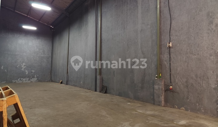 For Rent: Ready-to-Use Warehouse in Warehouse Area Near Gading Serpong For Rent: Ready-to-Use Warehouse in Warehouse Area Near Gading Serpong