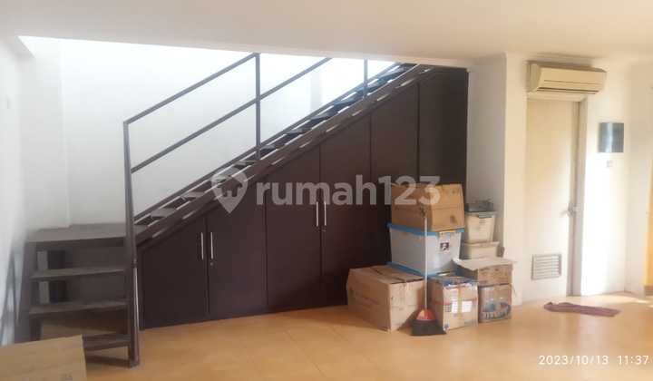 Di Sewakan Gudang Plus Kantor Siap Pakai Di Bsd Dekat Exit Tol