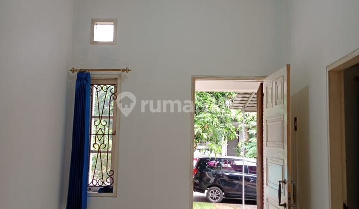 Legendary Tourist Rental House Good Neat Comfortable Living lt 90 lb 60