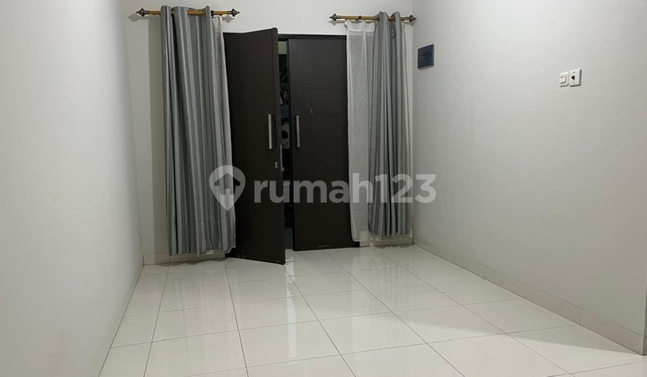 rumah bagus 2 lantai raffles hills siap huni lt 90 lb 144 nego 2