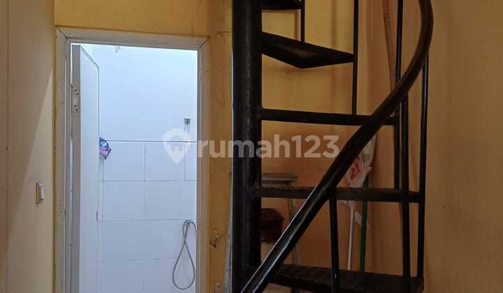 For Sale Cheap Legendary Tourist House 2