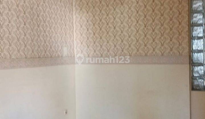 rumah sewa rapih murah nyaman huni lt 180 lb 200 raffles hills 2