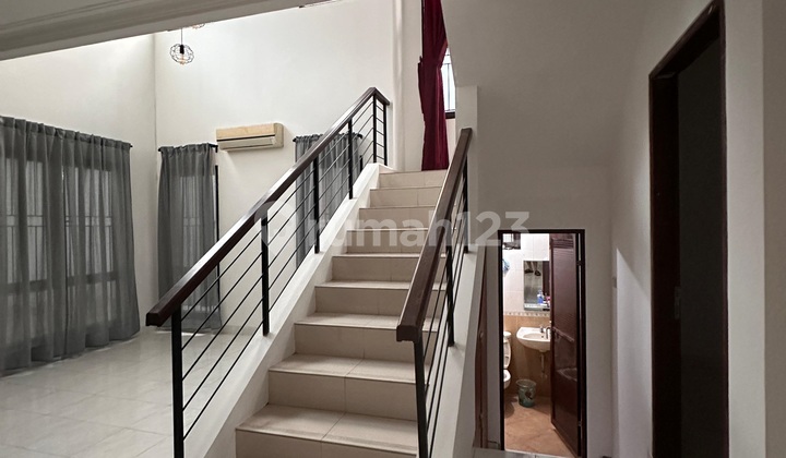 rumah sewa 2 lantai bagus rapih nyaman lt 330 lb 200 kota wisata rumah sewa 2 lantai bagus rapih nyaman lt 330 lb 200 kota wisata