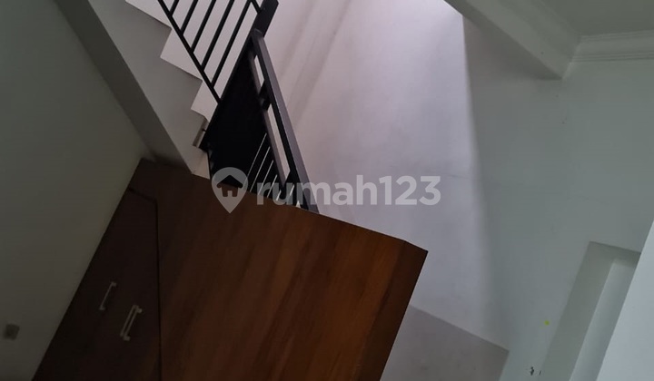 rumah megah kota wisata megah bagus 2 lantai lt 349 lb 550 nego 2