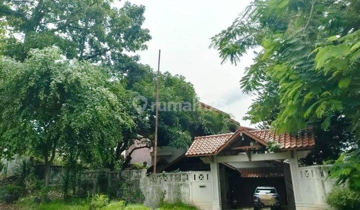 Dijual rumah mewah bergaya vintage di jalan telaga bodas raya  1