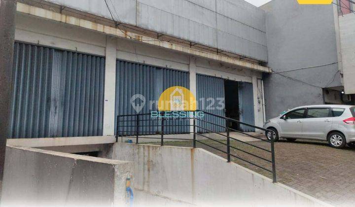 Dijual gudang ex dealer motor di jalan soekarno hatta karangjati  1
