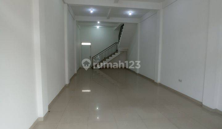 Disewakan ruko 3 lantai mutiara gama di jalan gajah raya 6