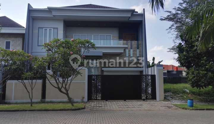 Dijual Rumah Mewah Dua Lantai Di Boulevard Graha Padma 1