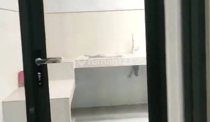 Disewakan Cepat Rumah Baru 2 Lt Pondok Candra Sidoarjo 3