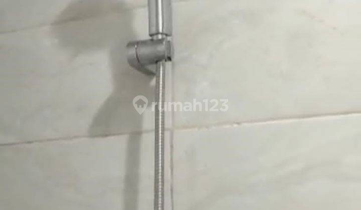 Disewakan Cepat Rumah Baru 2 Lt Pondok Candra Sidoarjo 4