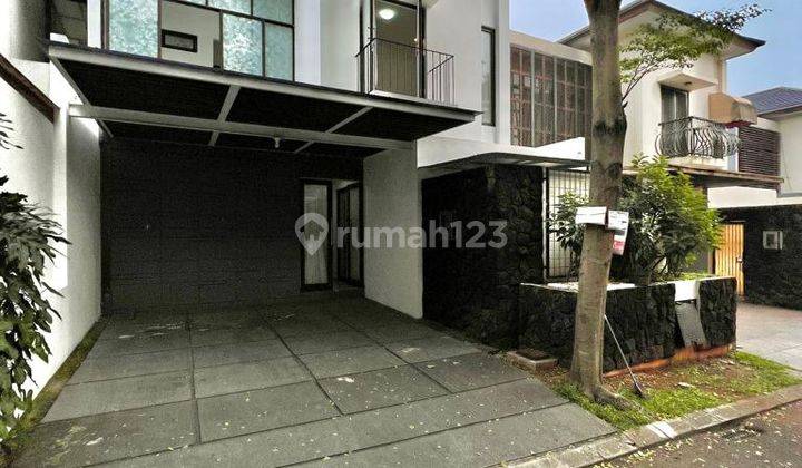 Rumah Mewah Townhouse Modern Asri Siap Huni Dalam Cluster 1