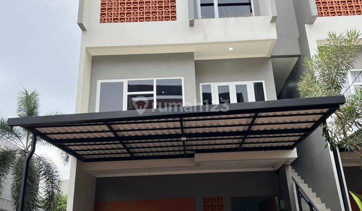 Rumah Konsep Industrial Townhouse Full Furnished 1