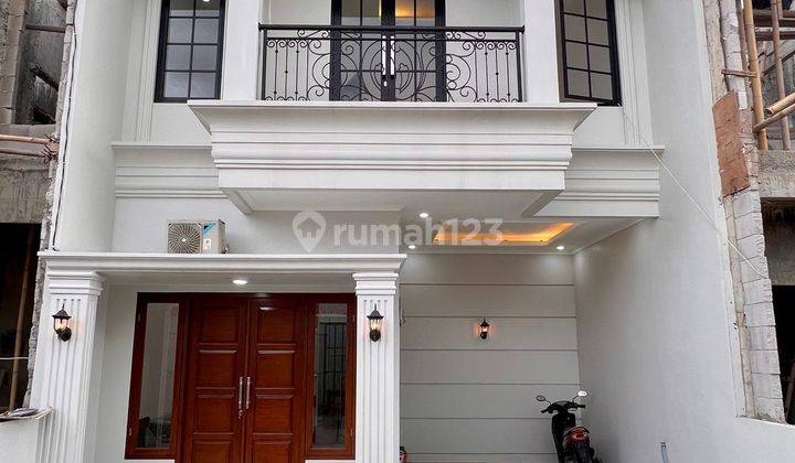 Rumah Mewah Modern Calssic Area Strategis Jagakarsa 1