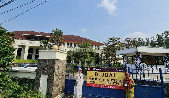 Gedung Sekolah Di Dekat Pintu Toll Cikarang 1