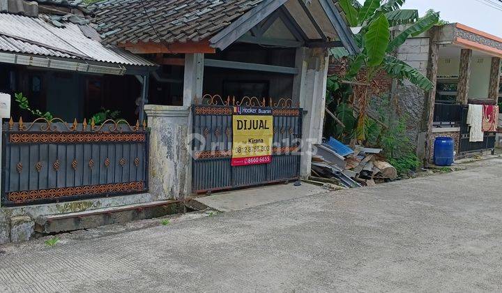 Rumah Tambun Selatan  dekat kolam renang 1