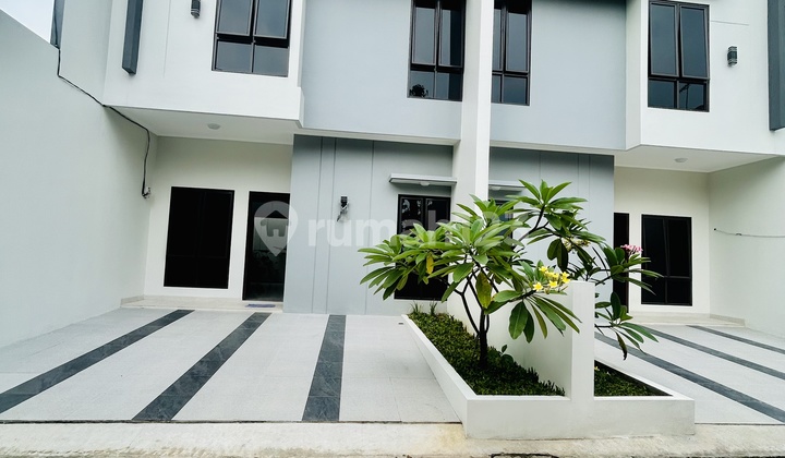 Flood-Free New House in Jatiwaringin, West Bekasi with SHM