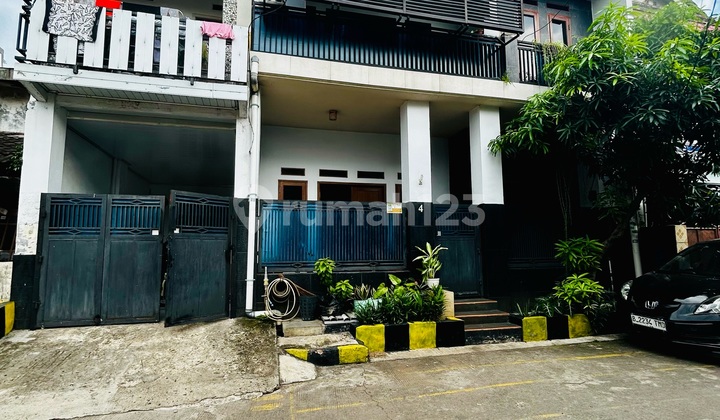 Jual Rumah 2 Lantai Di Papan Mas Tambun Salatan