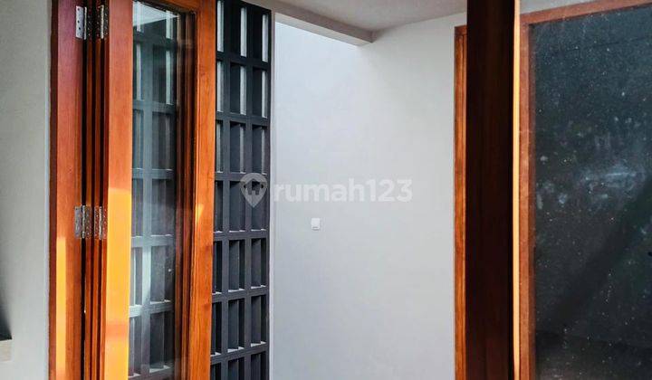 Sistem Smart Home di Rumah Modern Tropis Strategis di Salatiga  2