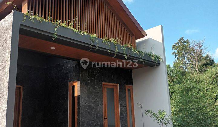 Rumah Modern Terbaik di Salatiga Lokasi Strategis di Tengah Kota  2