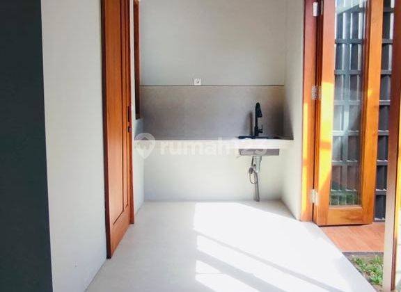 Rumah Bagus Baru Tipe 51/70 Konsep Tropis Modern di Kota Salatiga  2
