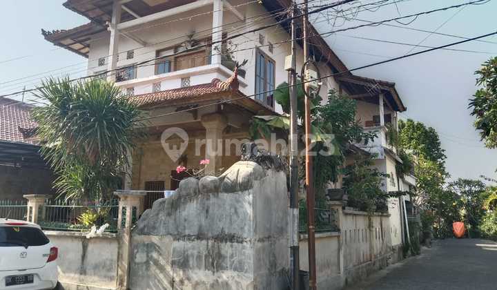 For Sale Large House with Security 5 Bedrooms Graha Liva Kertalangu East Denpasar Bali 2