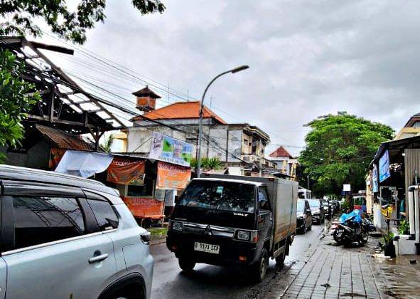 Sewa Kontrak For Rent Toko Ruang Usaha Sunset Road Kuta Denpasar Bali 2