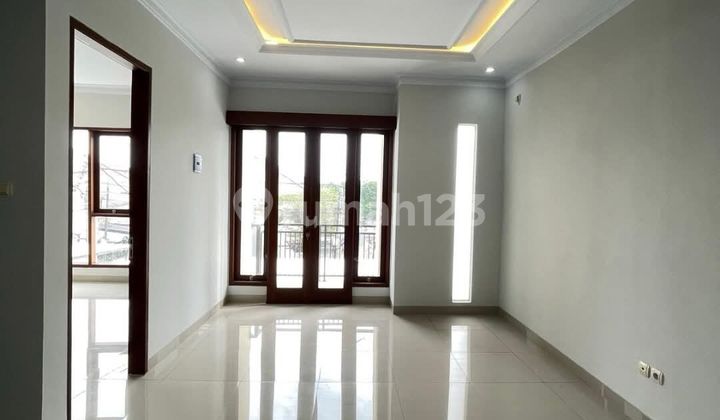 Brand New Single House Modern Classic Jagakarsa Jaksel 2