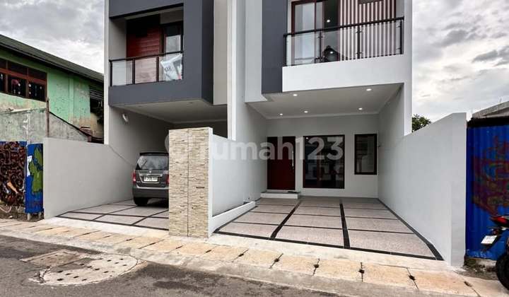 Rumah Baru Siap Huni 3 Lantai Pasar Minggu Jaksel 2