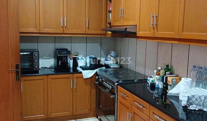 Rumah 2 Lantai Furnished Dengan Pool di Bsd 2