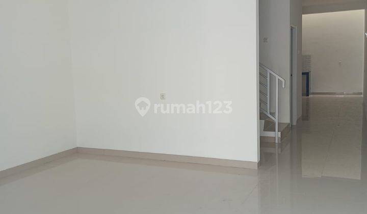 Rumah 3 Lantai Baru di Taman Ratu, Jakarta Barat 2